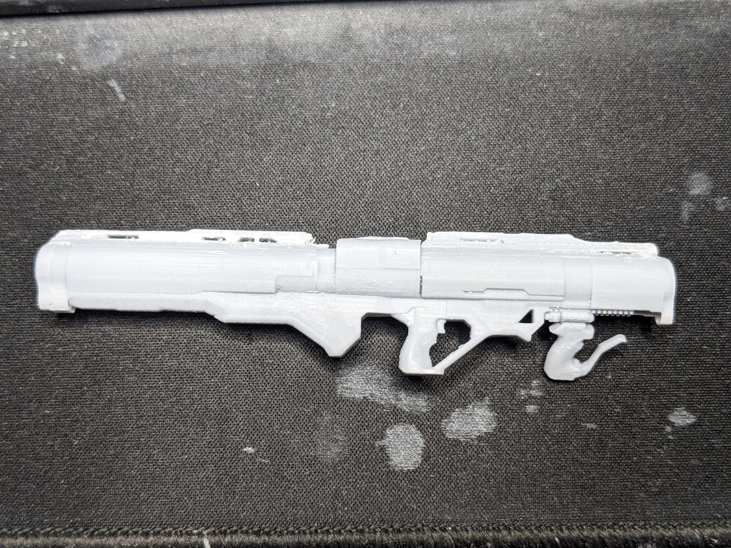 Halo 5 Pilum Rocket Launcher for Spartan Collection (6.5 in)
